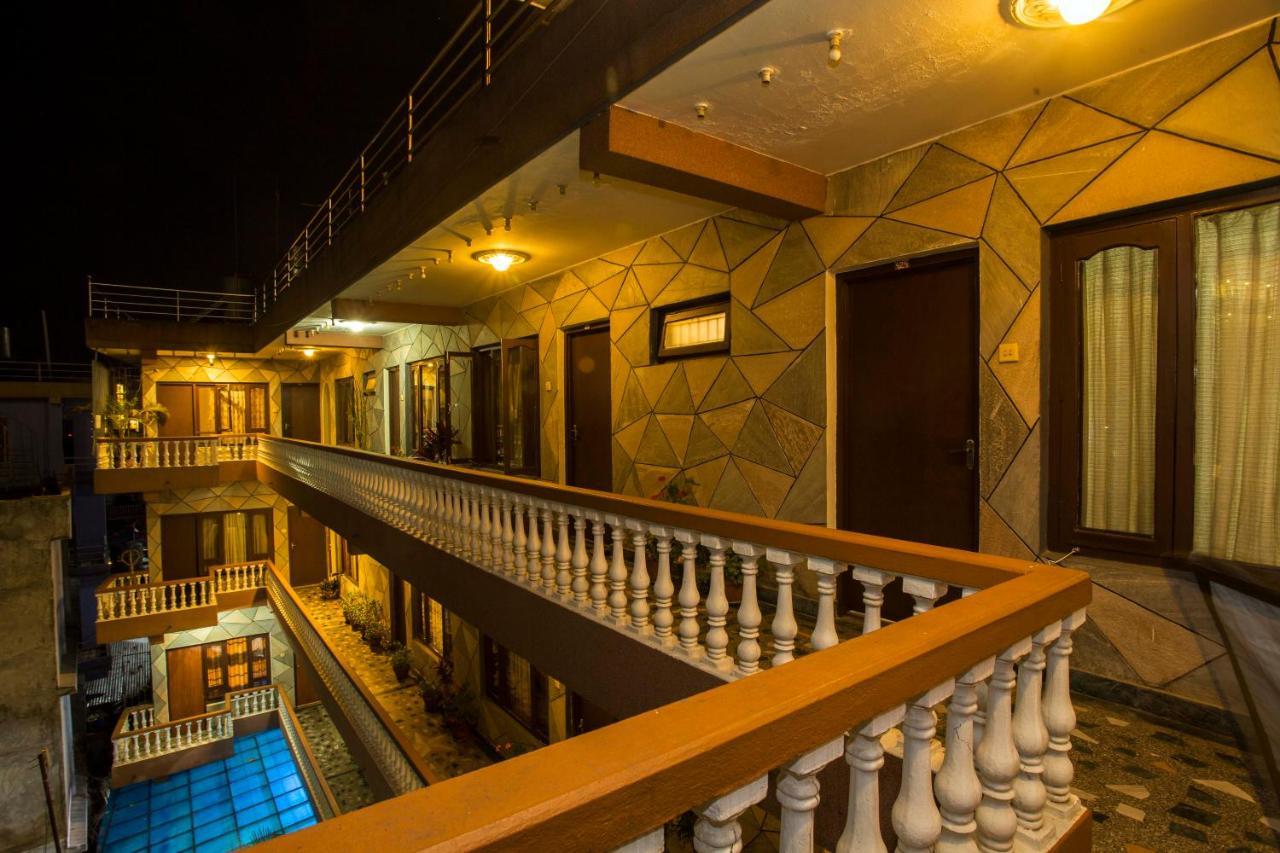 Hotel Trip ポカラ エクステリア 写真